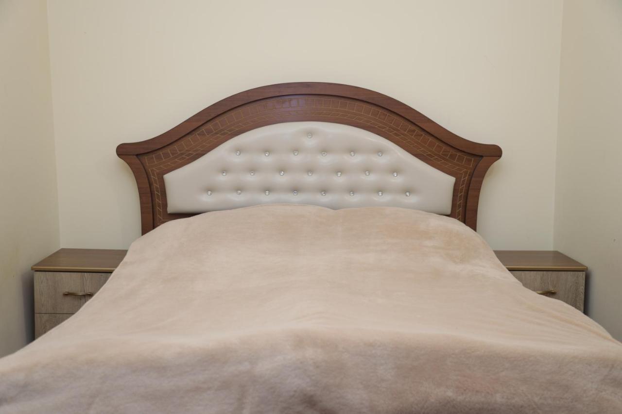 Hayi Tun Guest House Goris Eksteriør billede