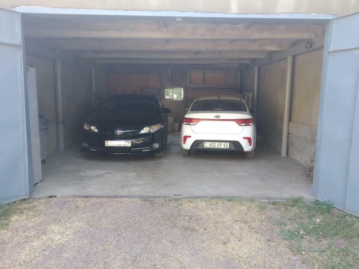 Hayi Tun Guest House Goris Eksteriør billede